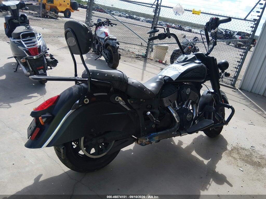 56KCCDAA7H3343301 2017 INDIAN MOTORCYCLE CO. CHIEF photo no. 4