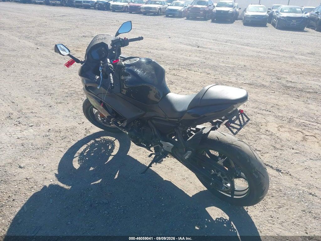 ML5EXER10SDAG6689 2025 KAWASAKI EX650 photo no. 3