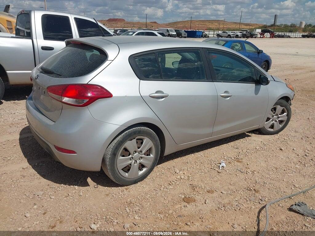 KNAFK5A86G5635451 2016 KIA FORTE photo no. 4