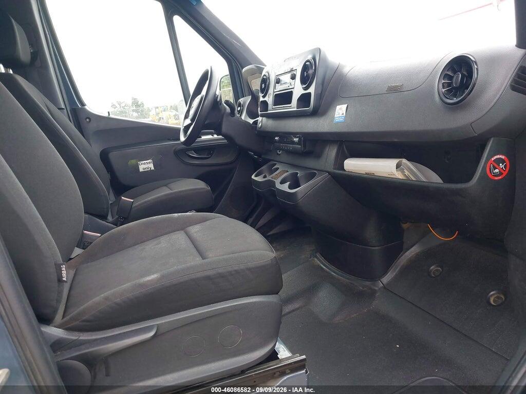 WD4PF0CD6KT004928 2019 MERCEDES-BENZ SPRINTER 2500 photo no. 5