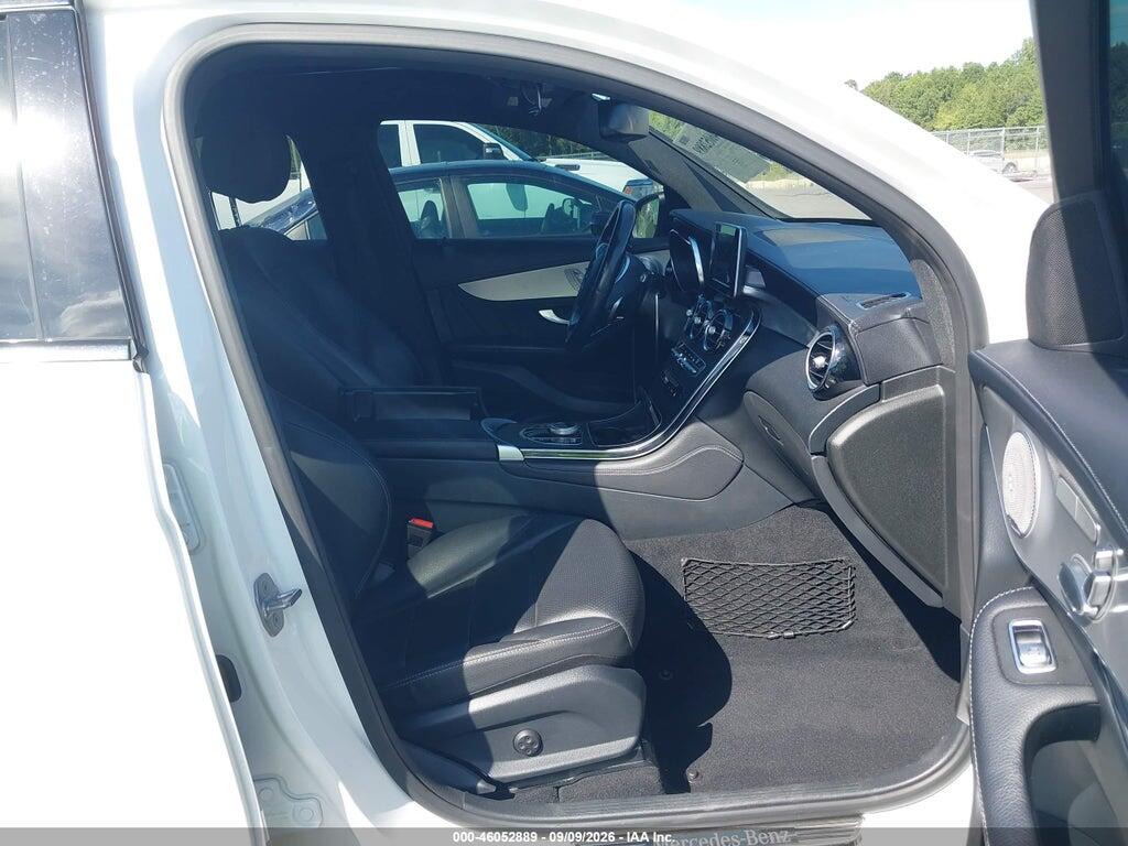 WDC0J4KB5KF640699 2019 MERCEDES-BENZ GLC 300 COUPE photo no. 5