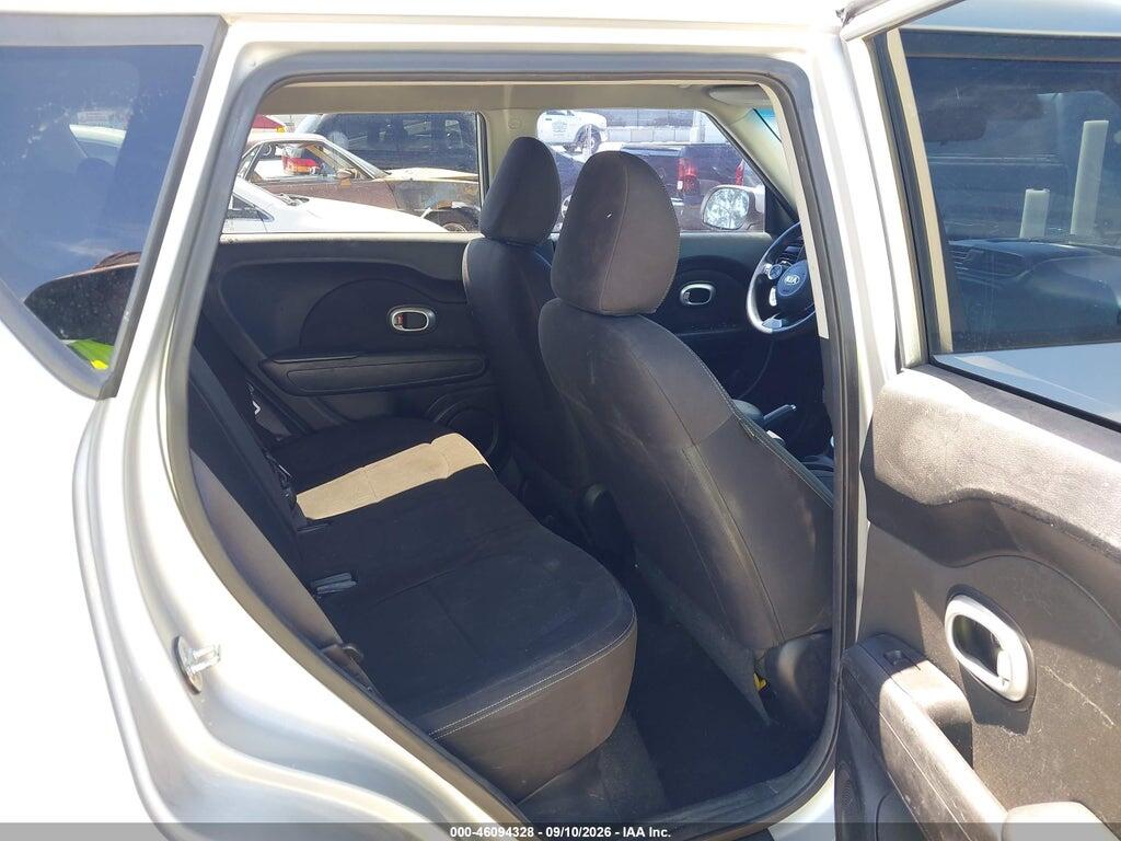 KNDJN2A23J7546401 2018 KIA SOUL photo no. 8