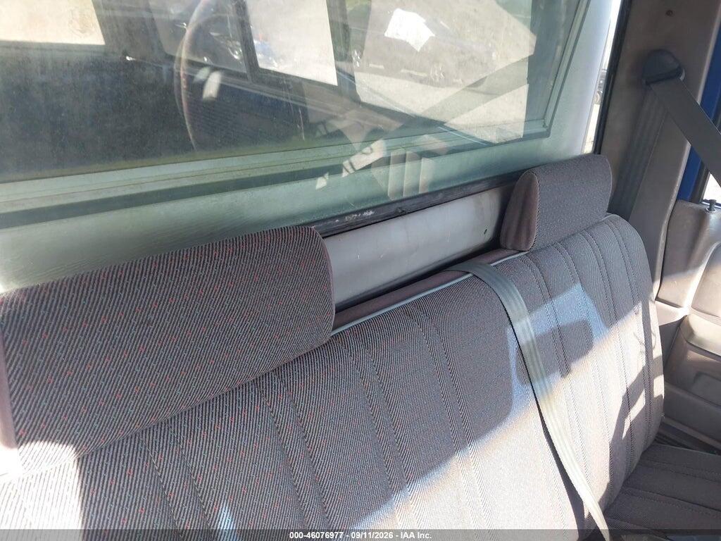 1B7FL26G7SW923030 1995 DODGE DAKOTA photo no. 8