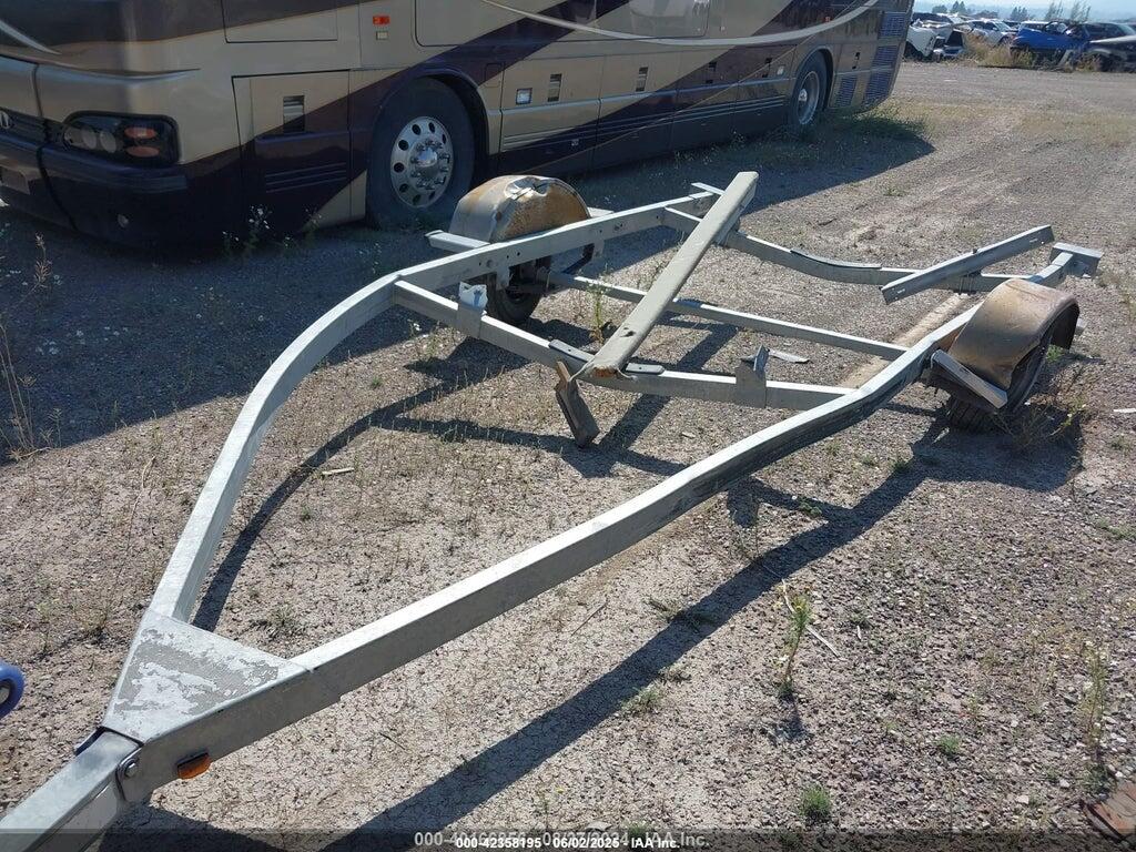 405118CA02M000176 2002 ESCORT TRAILER CORP BOAT TRAILER photo no. 8