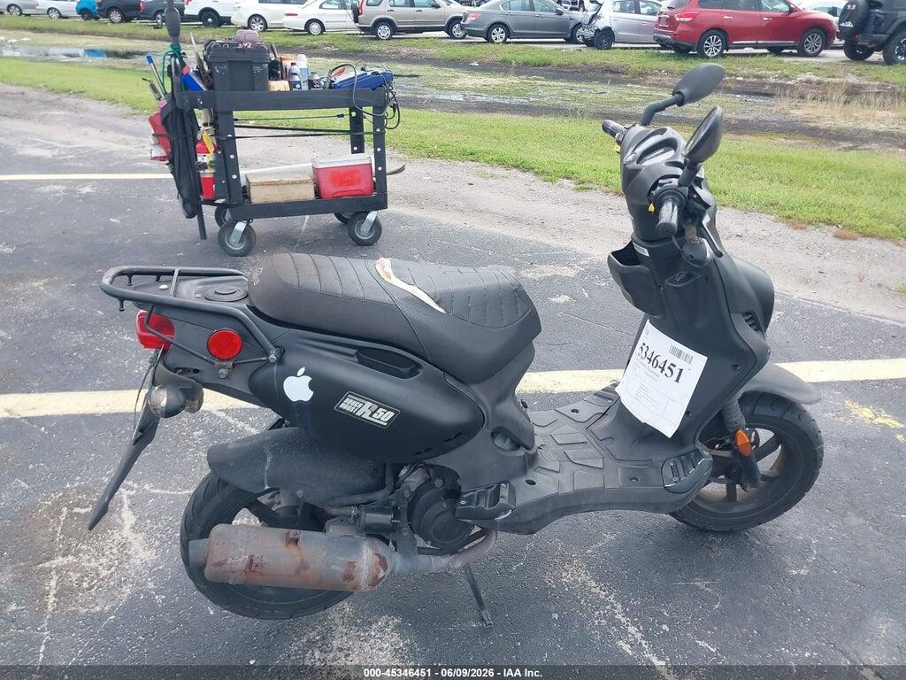 RFVPMP200N1022810 2022 GENUINE SCOOTER CO. ROUGHHOUSE photo no. 12