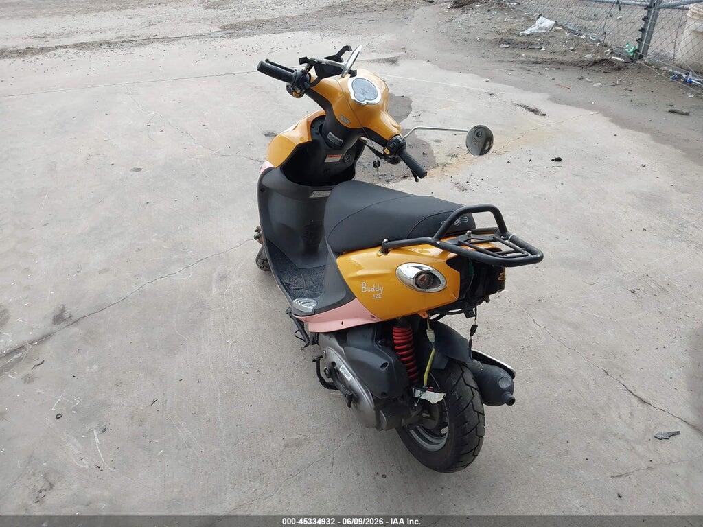 RFVPAC20491008092 2009 GENUINE SCOOTER CO. BUDDY photo no. 3