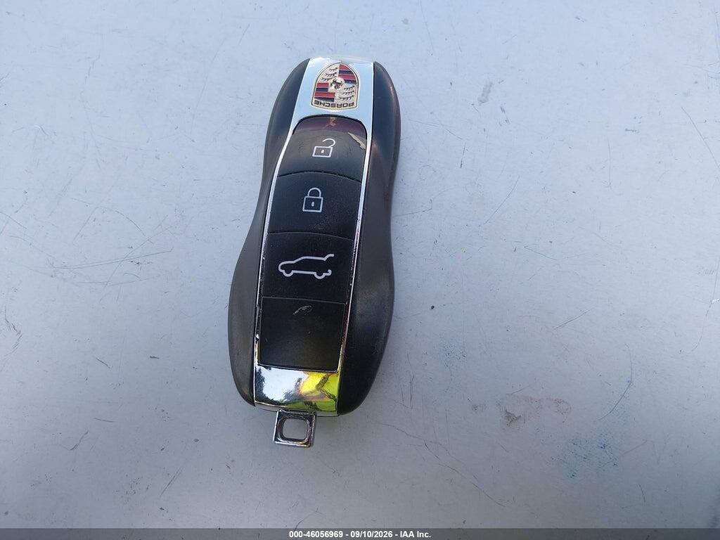 WP1AA2A50KLB02079 2019 PORSCHE MACAN photo no. 11