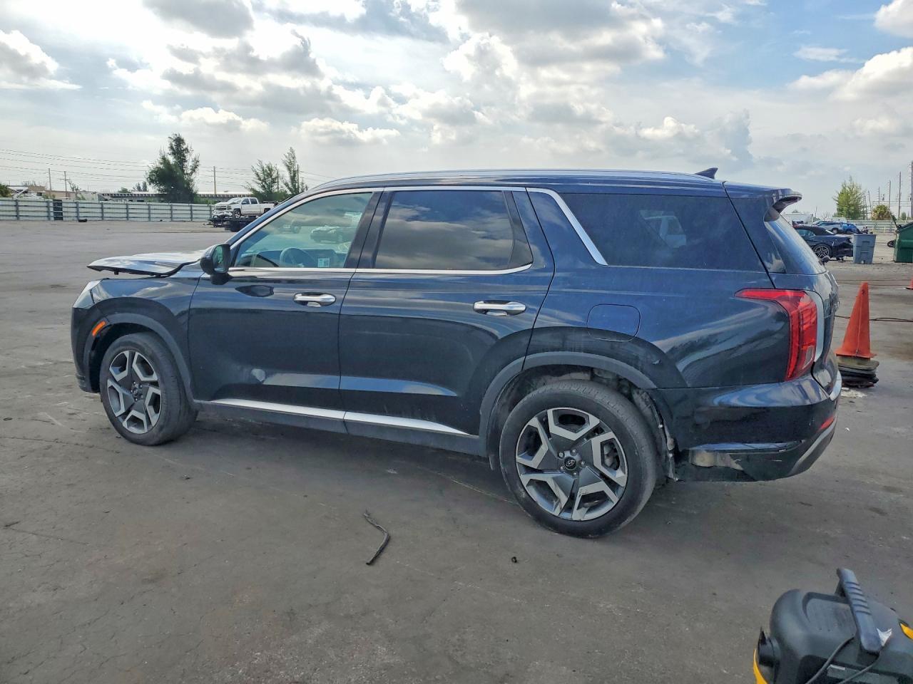 2024 HYUNDAI PALISADE SEL PREMIUM — Фото 2 из 13