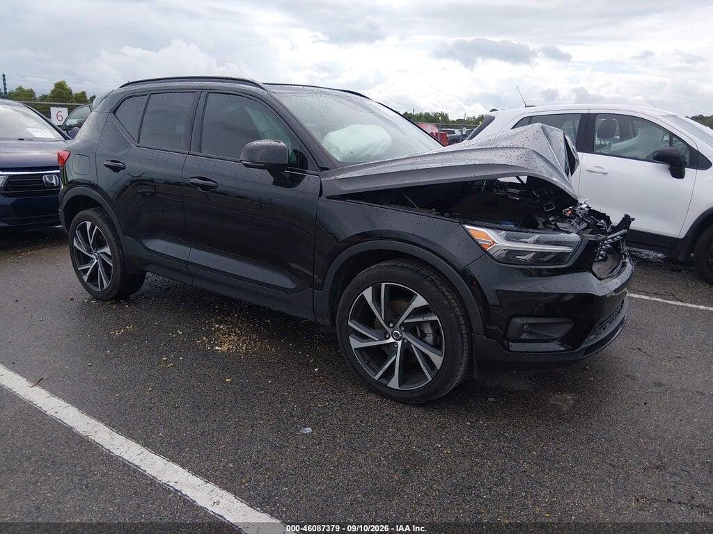 2020 VOLVO XC40 YV4162UM4L2327888
