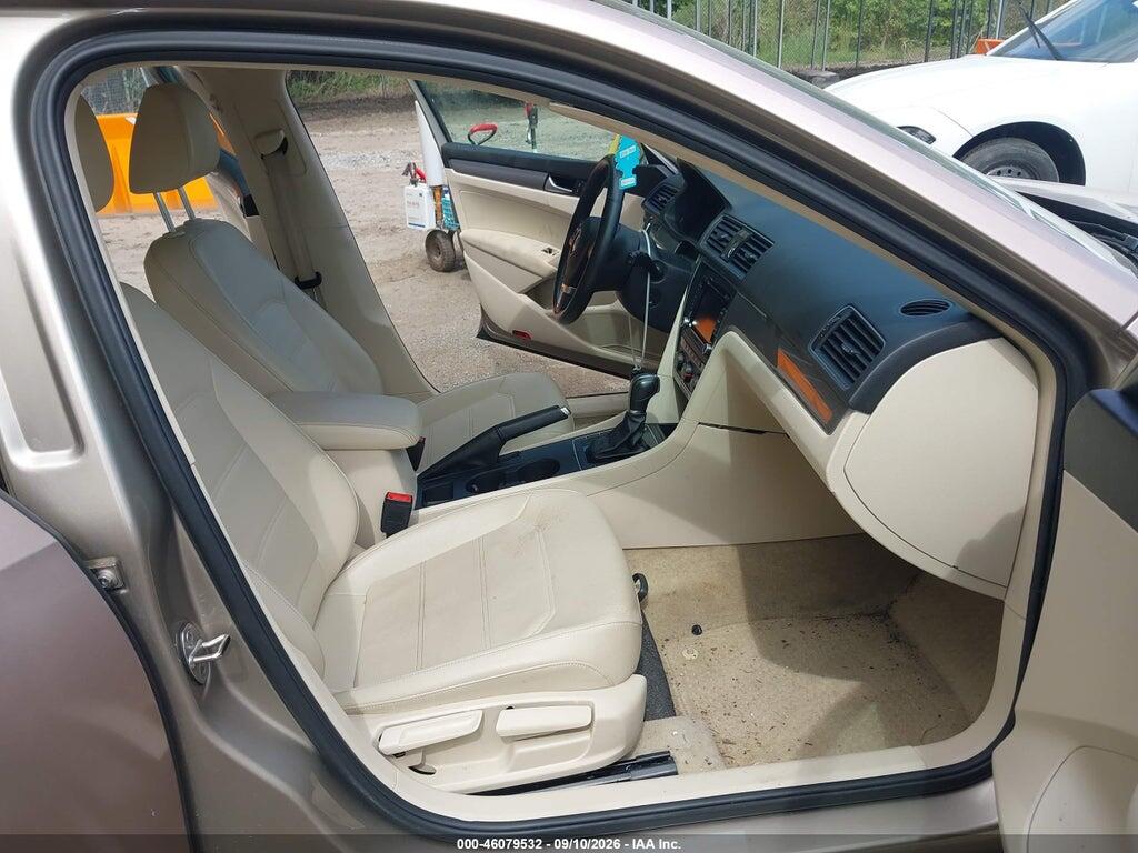 1VWAT7A32FC120769 2015 VOLKSWAGEN PASSAT photo no. 5
