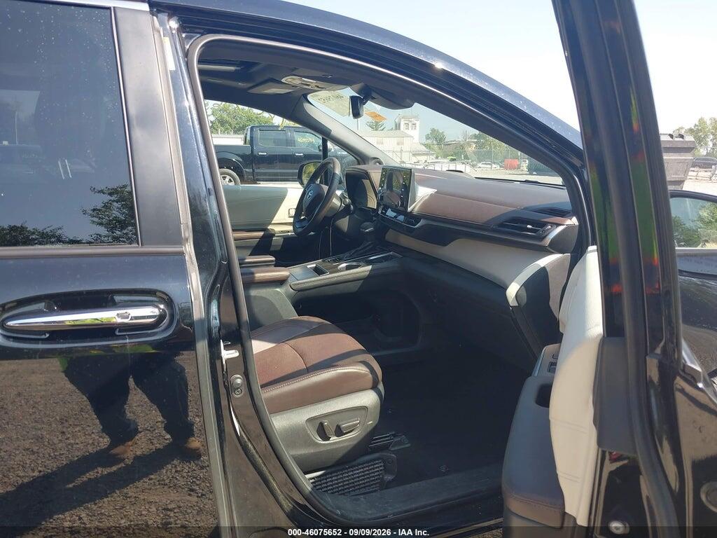 5TDESKFC1NS058801 2022 TOYOTA SIENNA photo no. 5