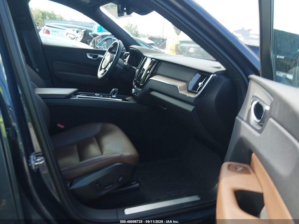 YV4L12RK3N1901470 2022 VOLVO XC60 photo no. 5