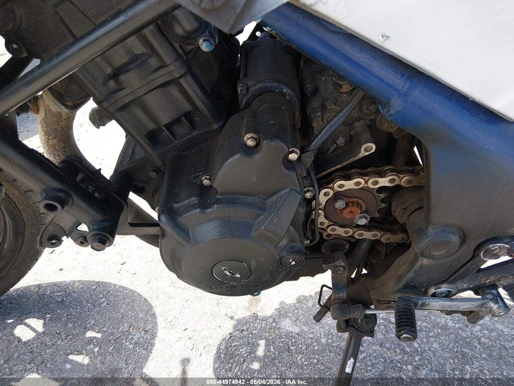 MLHNC510XF5101712 2015 HONDA CBR300 photo no. 9