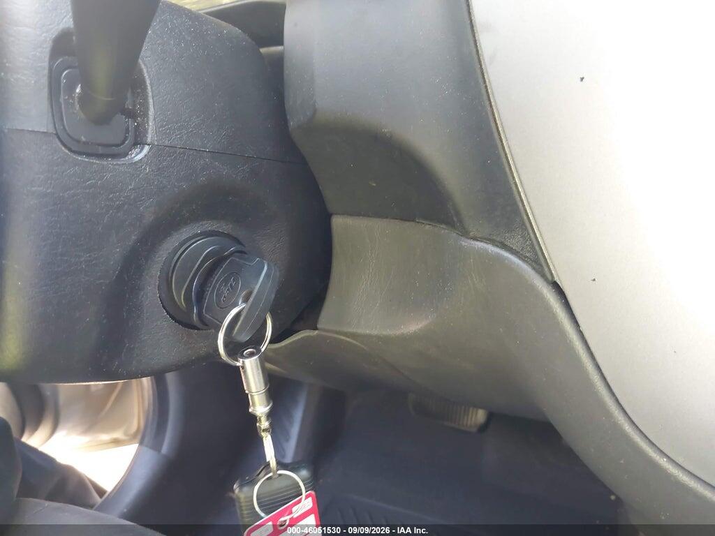 4F2YZ02Z65KM01827 2005 MAZDA TRIBUTE photo no. 11