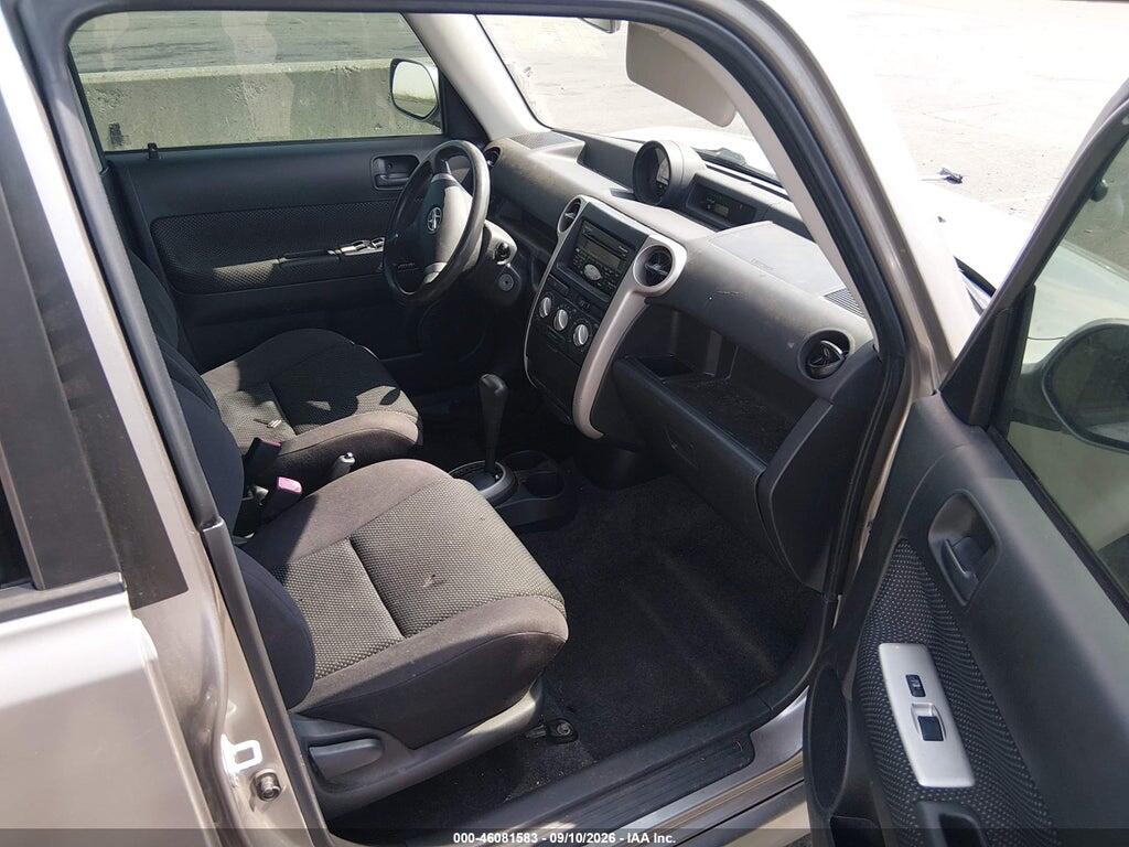 JTLKT324X50202793 2005 SCION XB photo no. 5
