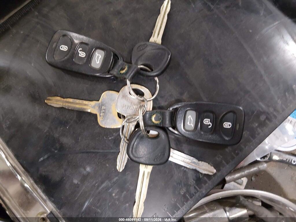 KNAFG525177070214 2007 KIA RONDO photo no. 11