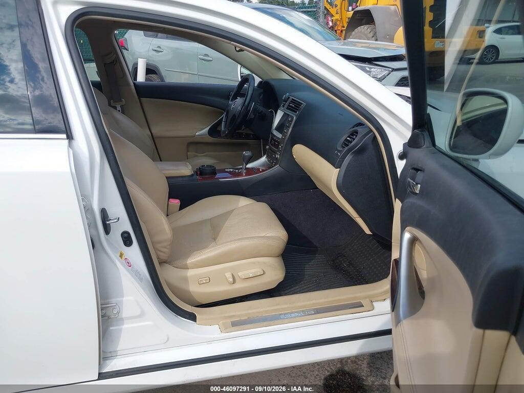 JTHCK262185025191 2008 LEXUS IS 250 photo no. 5