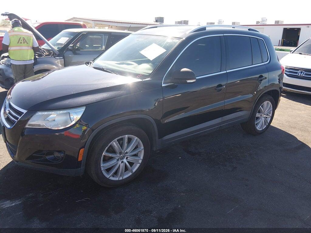 WVGBV7AX4BW563014 2011 VOLKSWAGEN TIGUAN photo no. 2
