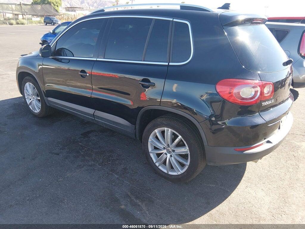 WVGBV7AX4BW563014 2011 VOLKSWAGEN TIGUAN photo no. 3