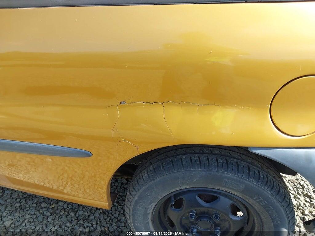2C1MR2265W6703370 1998 CHEVROLET METRO photo no. 12