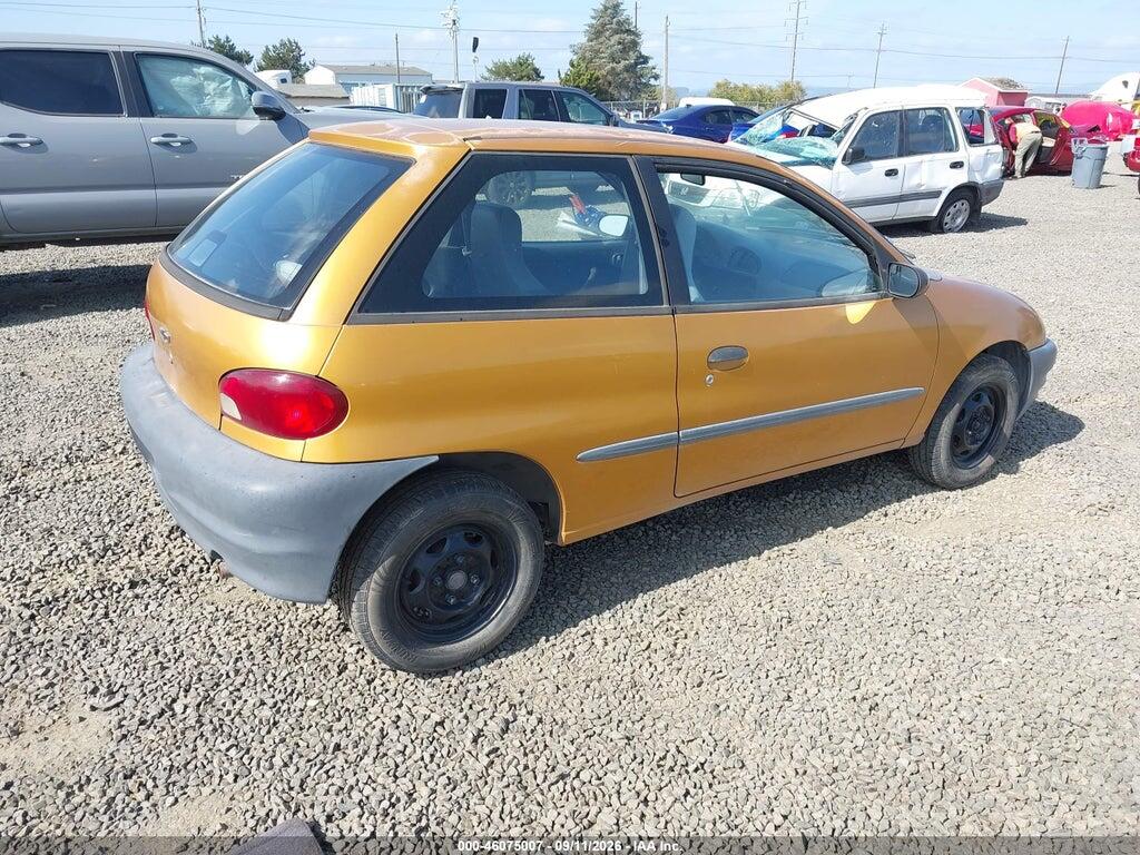 2C1MR2265W6703370 1998 CHEVROLET METRO photo no. 4