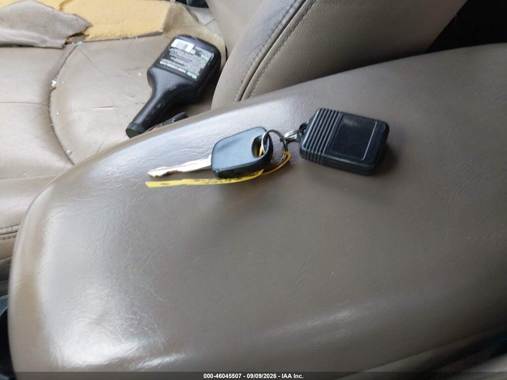 4F2YU09101KM38915 2001 MAZDA TRIBUTE photo no. 11