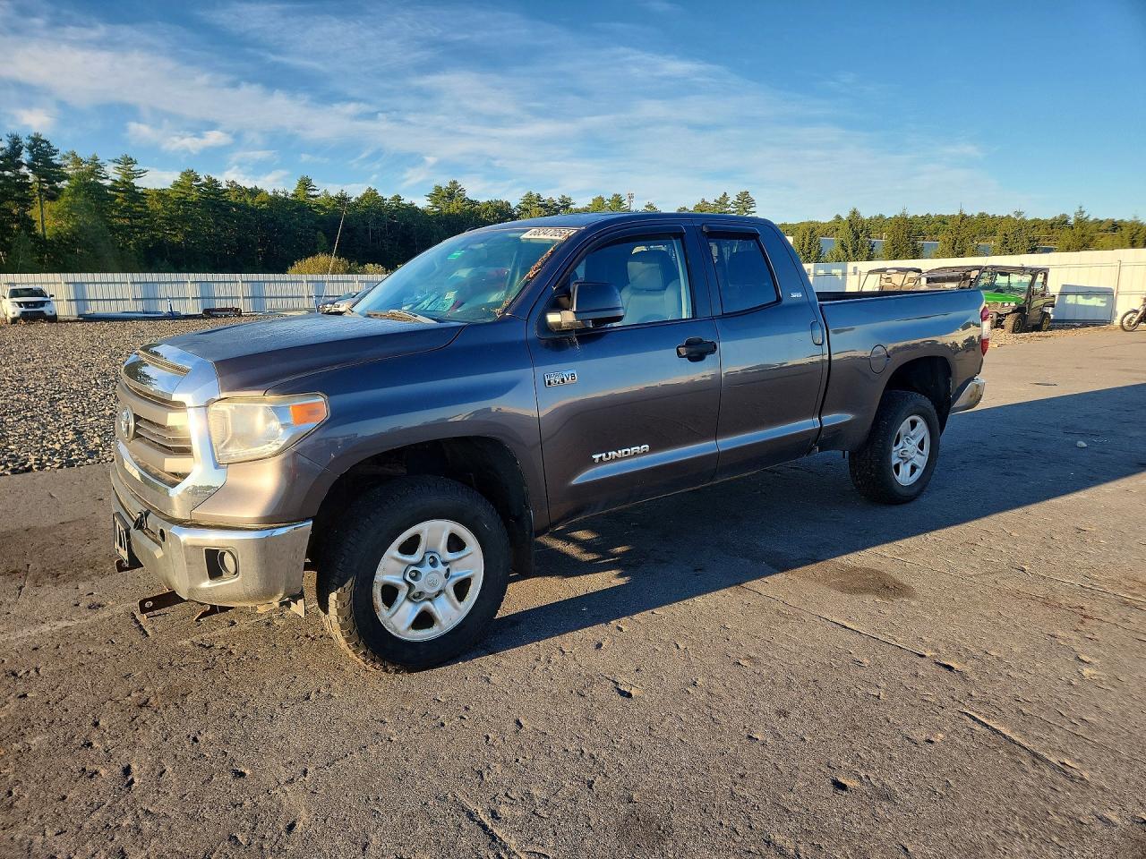 2014 TOYOTA TUNDRA SR5