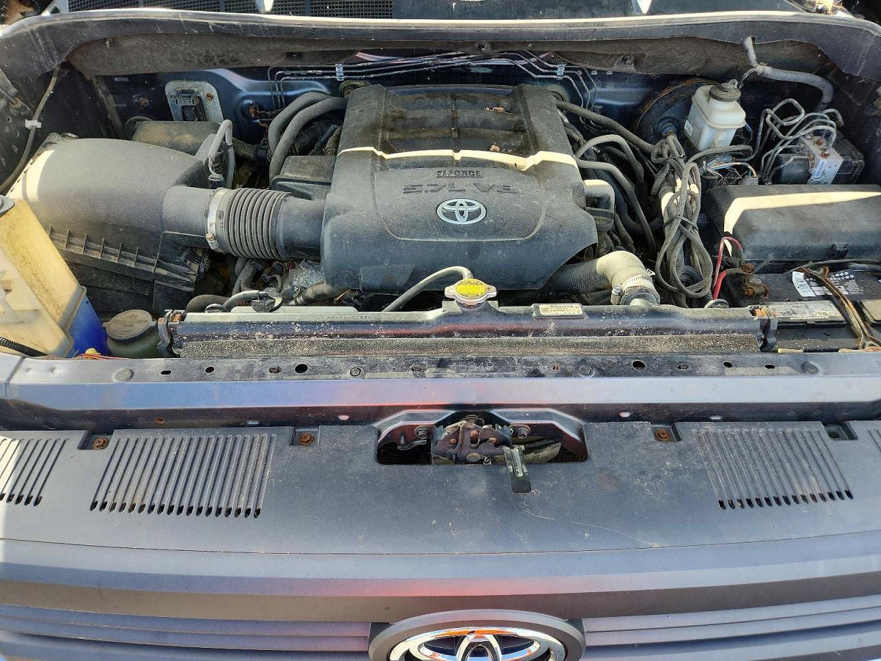 2014 TOYOTA TUNDRA SR5 — Фото 11 из 12