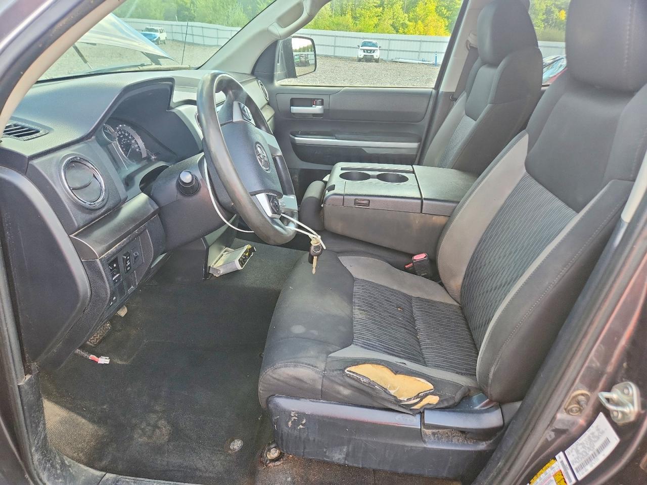 2014 TOYOTA TUNDRA SR5 — Фото 7 из 12