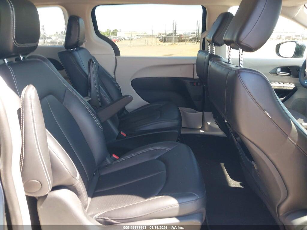 2C4RC1S72RR137796 2024 CHRYSLER PACIFICA HYBRID photo no. 8