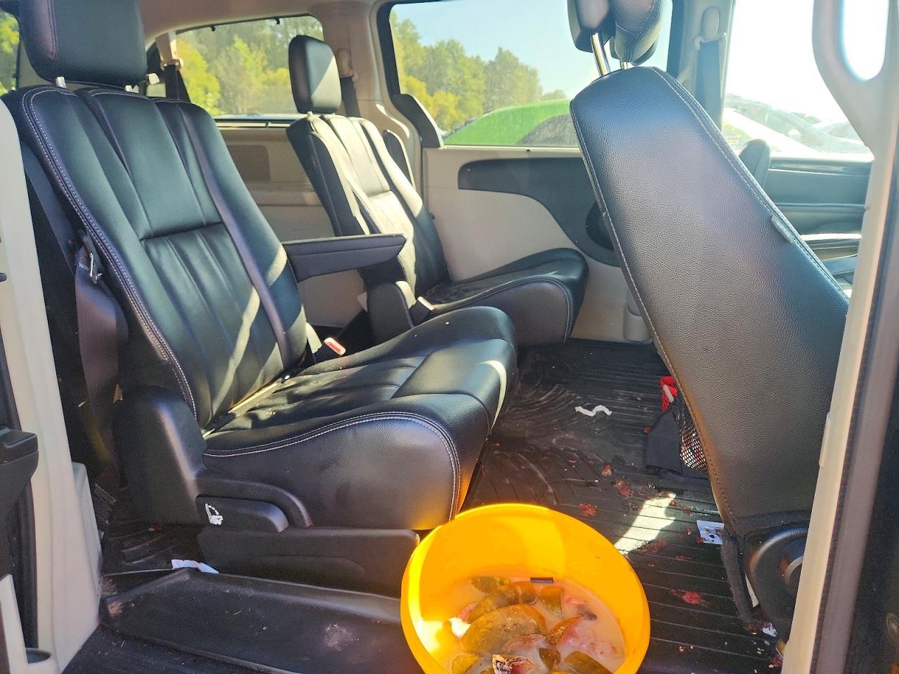2014 CHRYSLER TOWN & COUNTRY TOURING — Фото 11 из 13