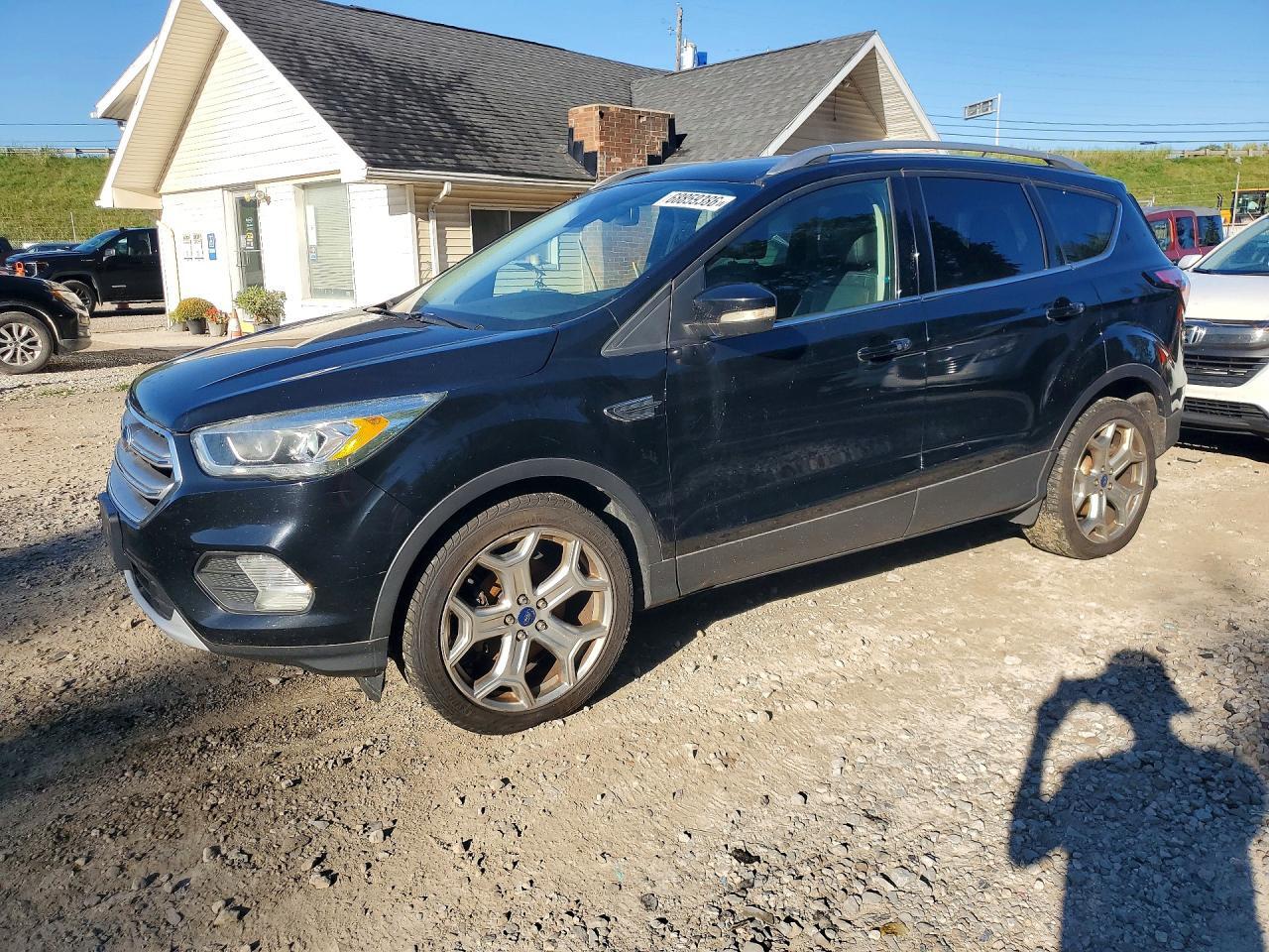 2017 FORD ESCAPE TITANIUM