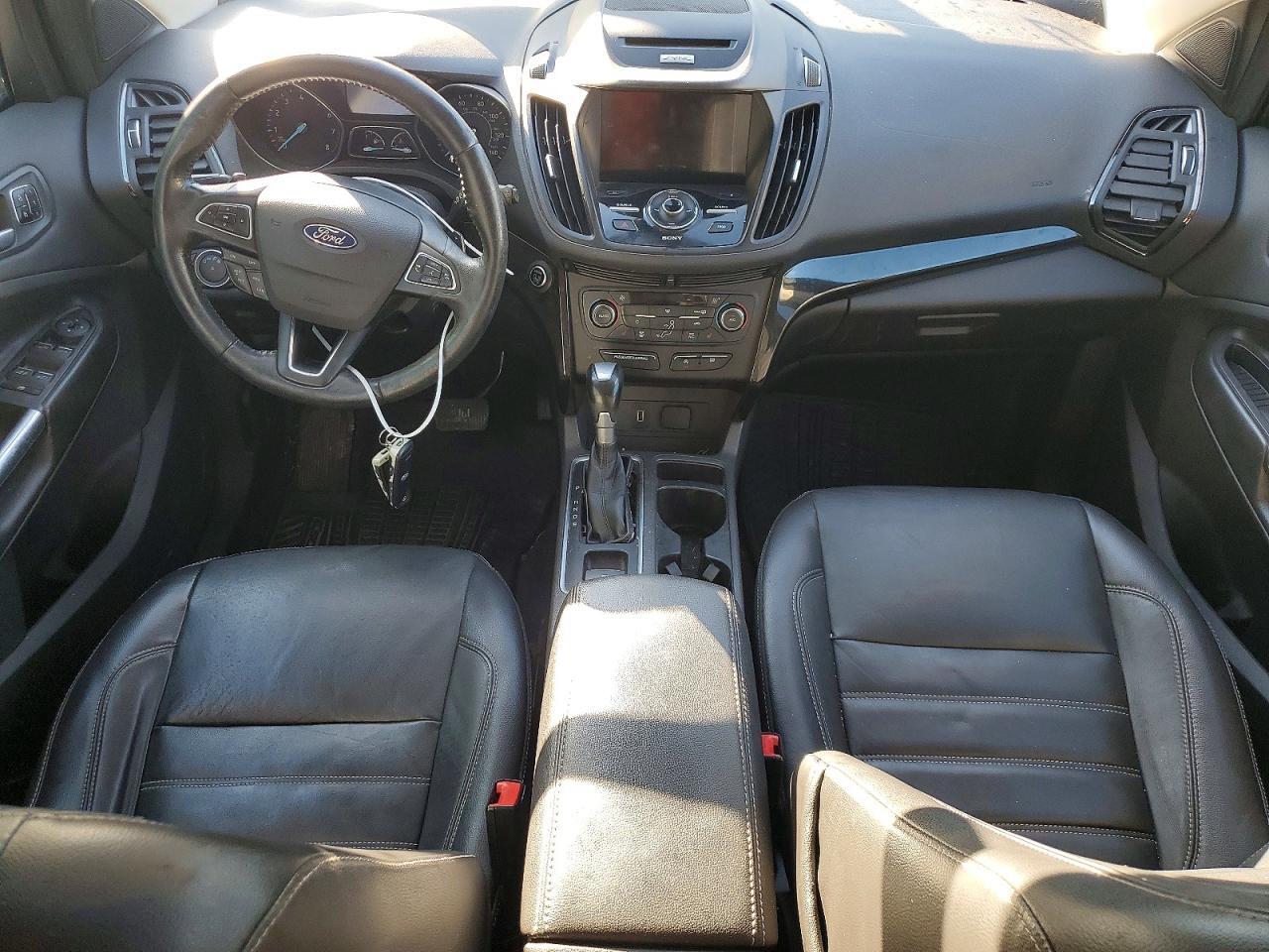 2017 FORD ESCAPE TITANIUM — Фото 8 из 14
