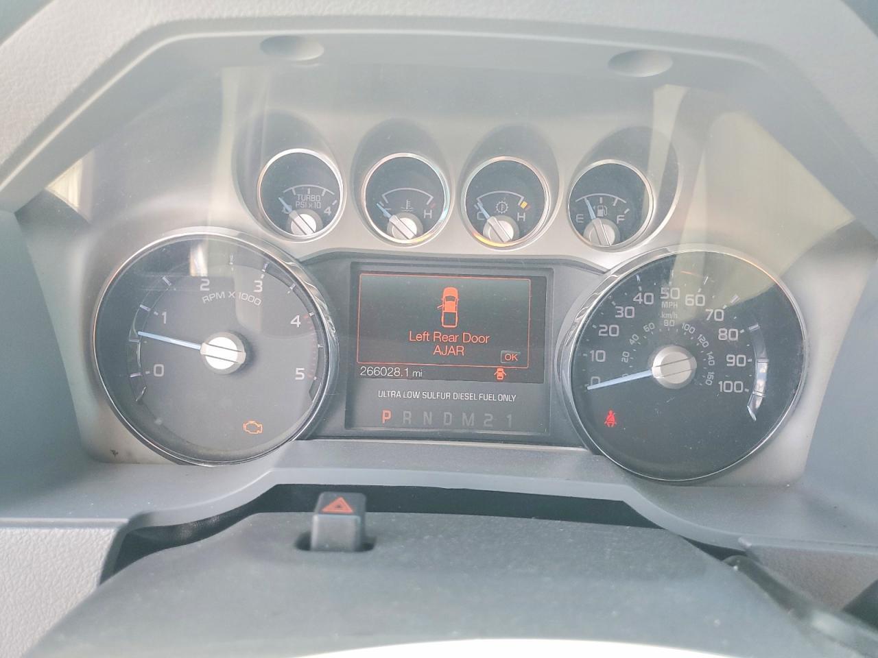 1FT8W3BT6GEB39492 2016 FORD F350 photo no. 9