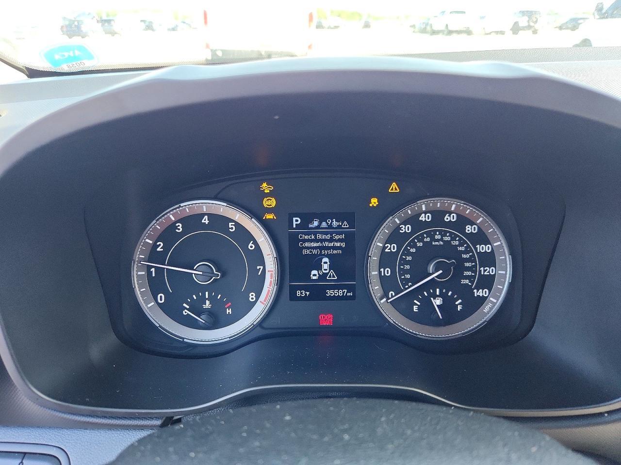 2022 HYUNDAI VENUE LIMITED — Фото 9 из 12
