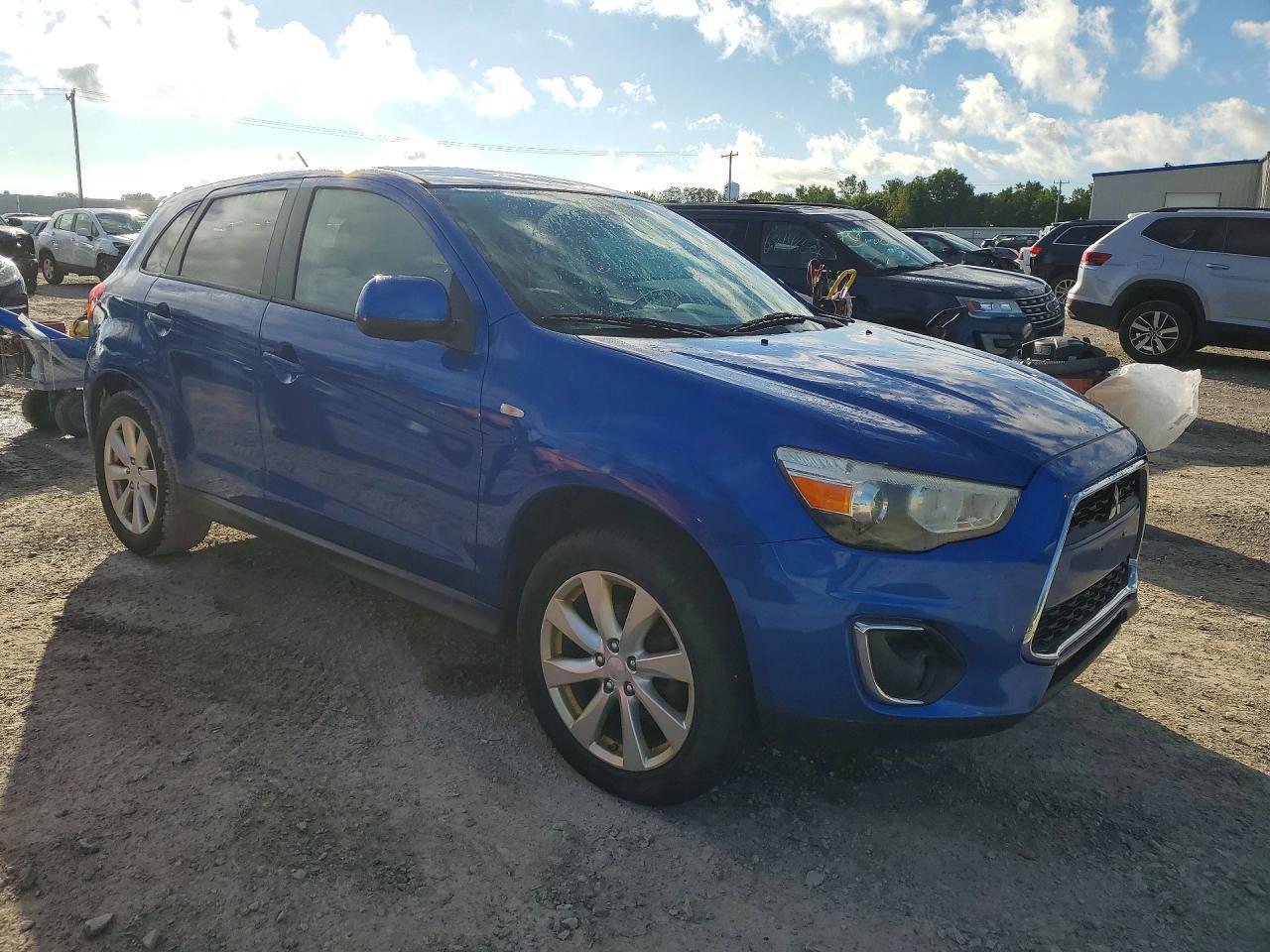 2015 MITSUBISHI OUTLANDER SPORT ES — Фото 4 из 13