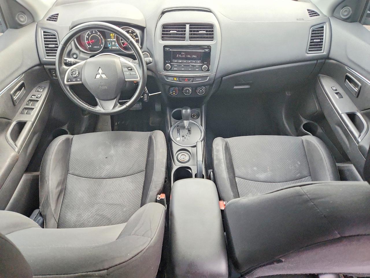 2015 MITSUBISHI OUTLANDER SPORT ES — Фото 8 из 12
