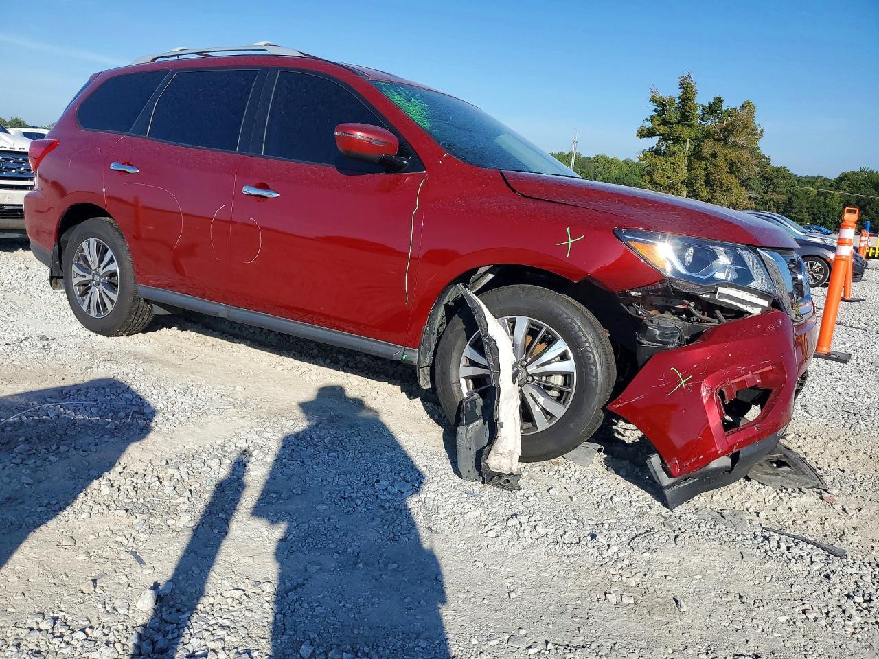 2018 NISSAN PATHFINDER SV — Фото 4 из 13