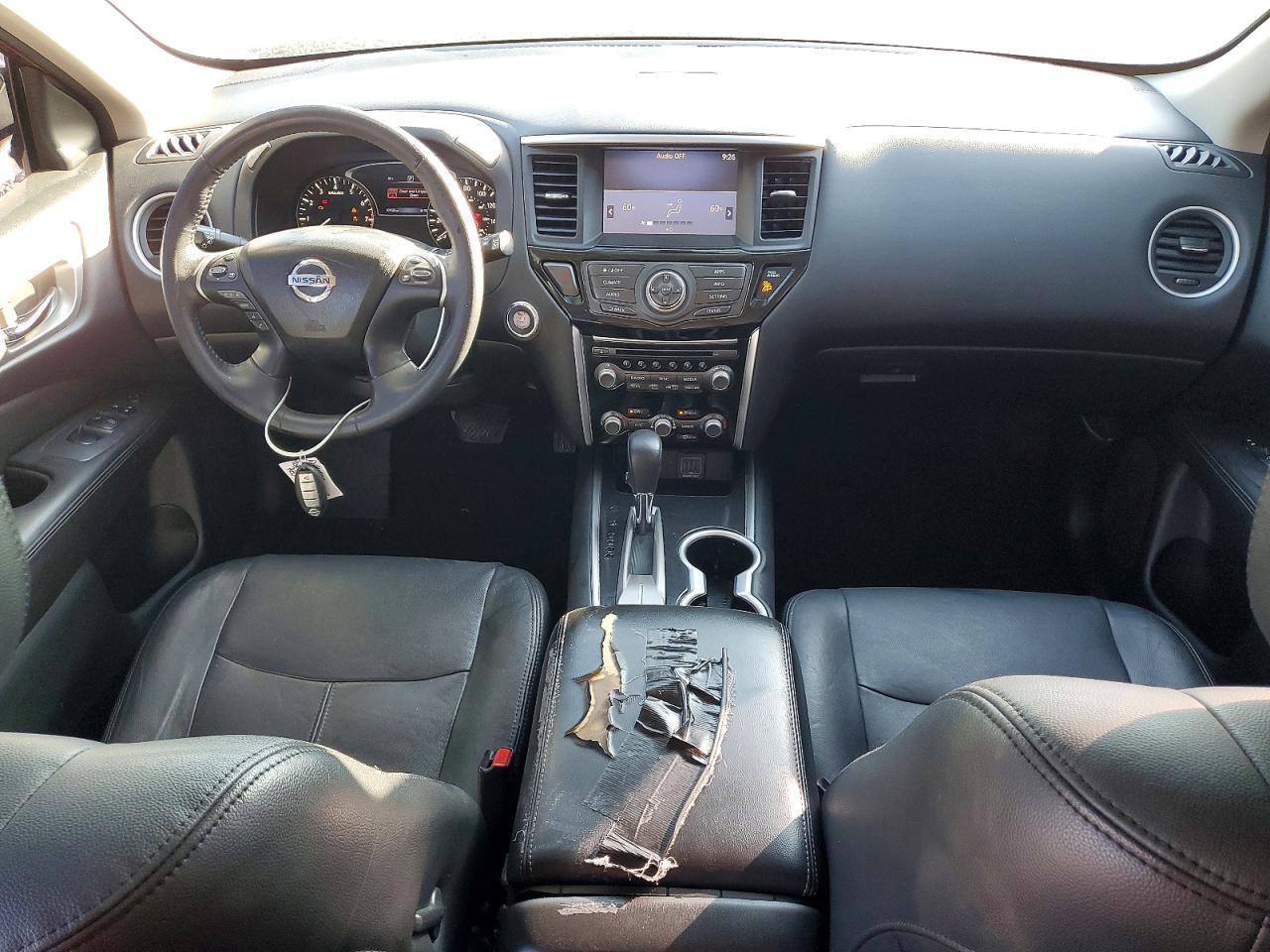2018 NISSAN PATHFINDER SV — Фото 8 из 13