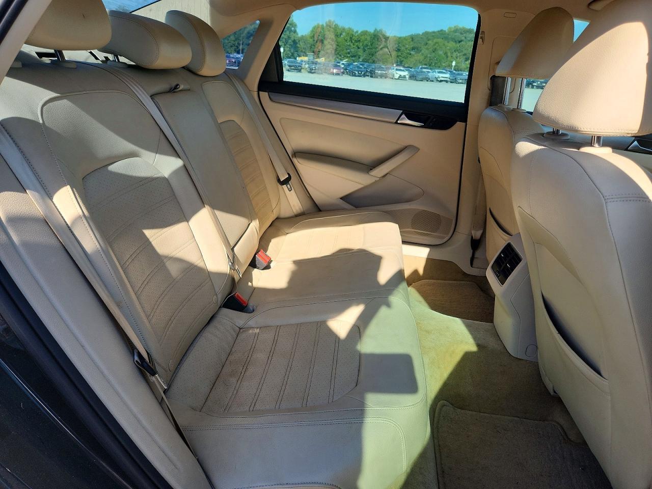 2014 VOLKSWAGEN PASSAT SE — Фото 10 из 12