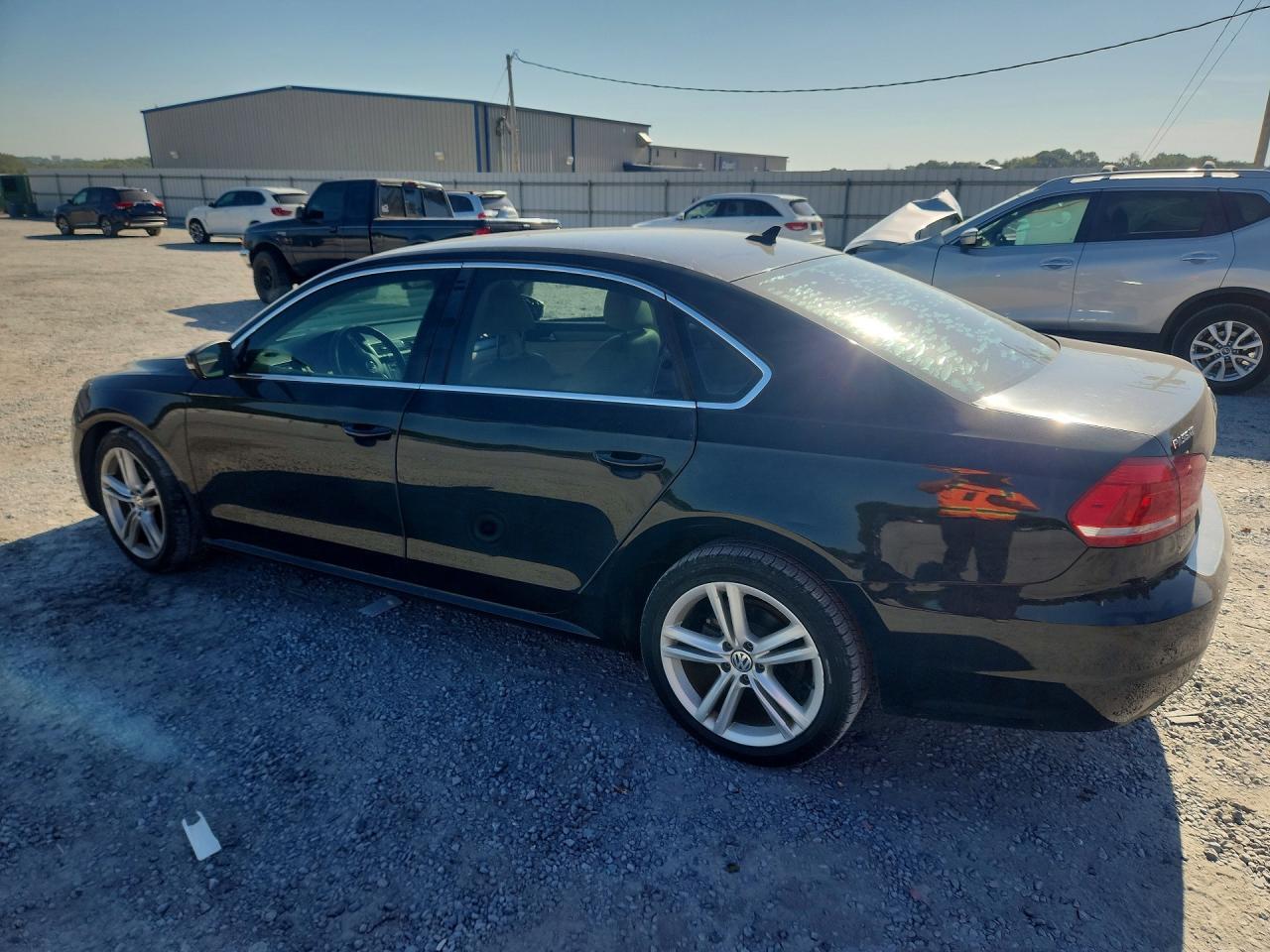 2014 VOLKSWAGEN PASSAT SE — Фото 2 из 12
