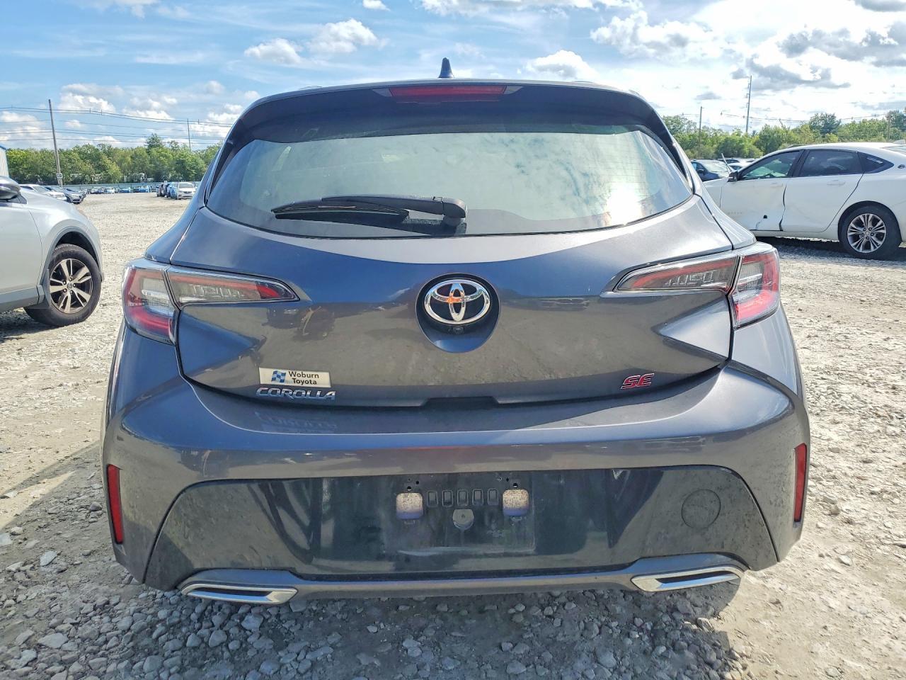 2022 TOYOTA COROLLA HATCHBACK SE — Фото 6 из 12