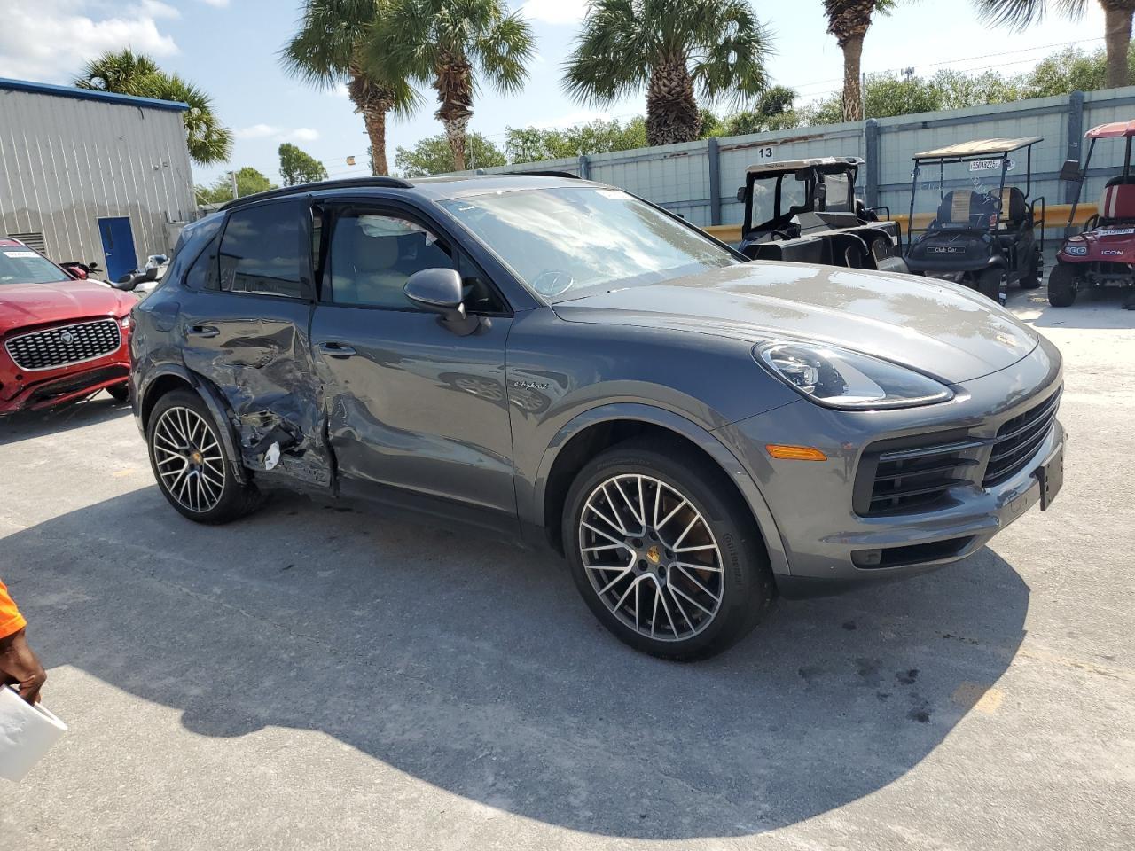 WP1AE2AY9LDA22287 2020 PORSCHE CAYENNE photo no. 4