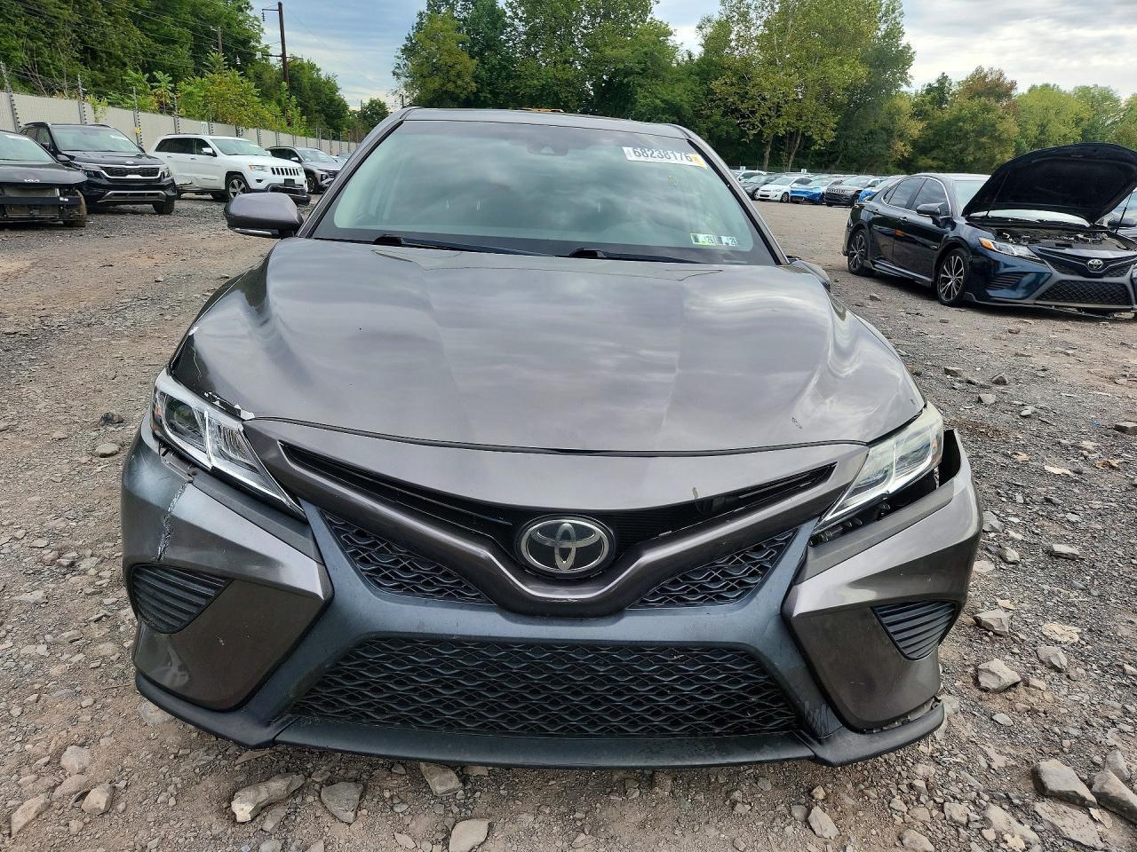 2018 TOYOTA CAMRY SE — Фото 5 из 12
