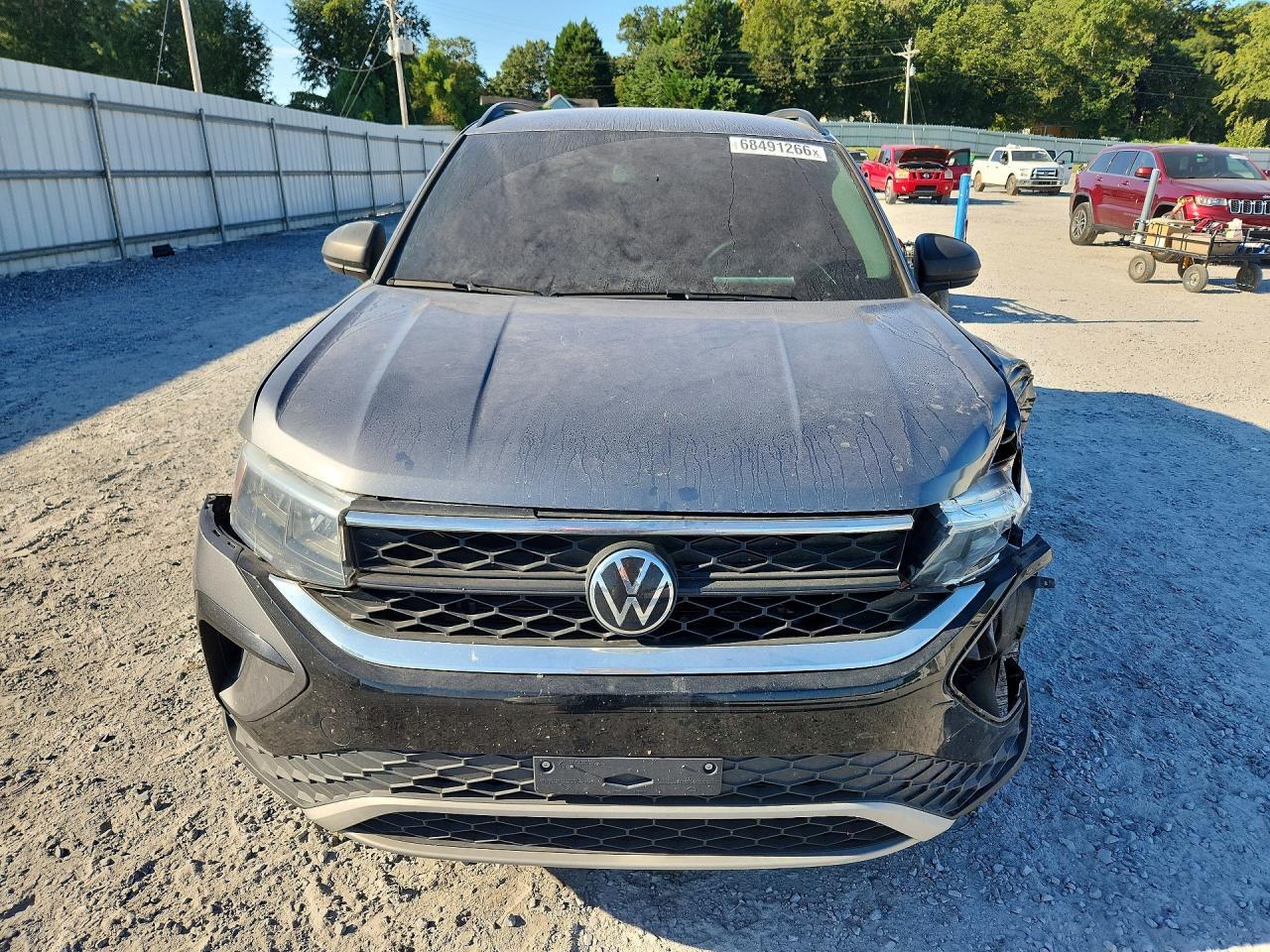 2022 VOLKSWAGEN TAOS S — Фото 5 из 12