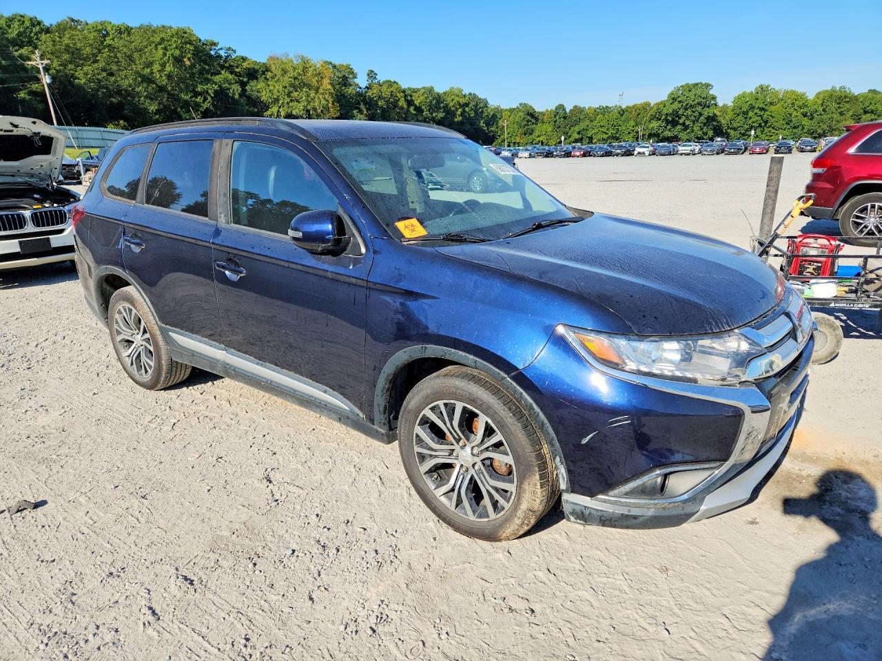 2016 MITSUBISHI OUTLANDER SE — Фото 4 из 12