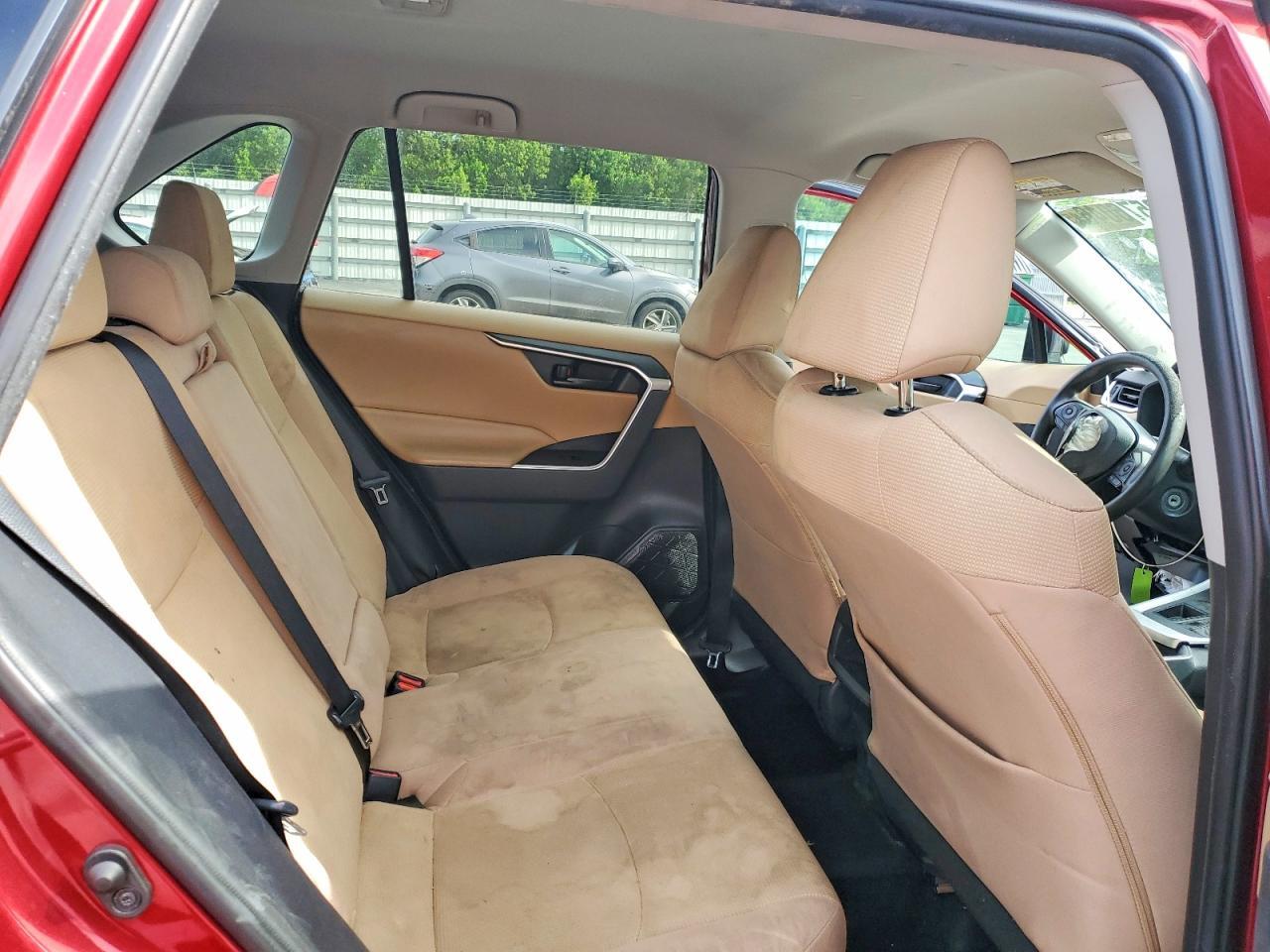 2019 TOYOTA RAV4 LE — Фото 11 из 13