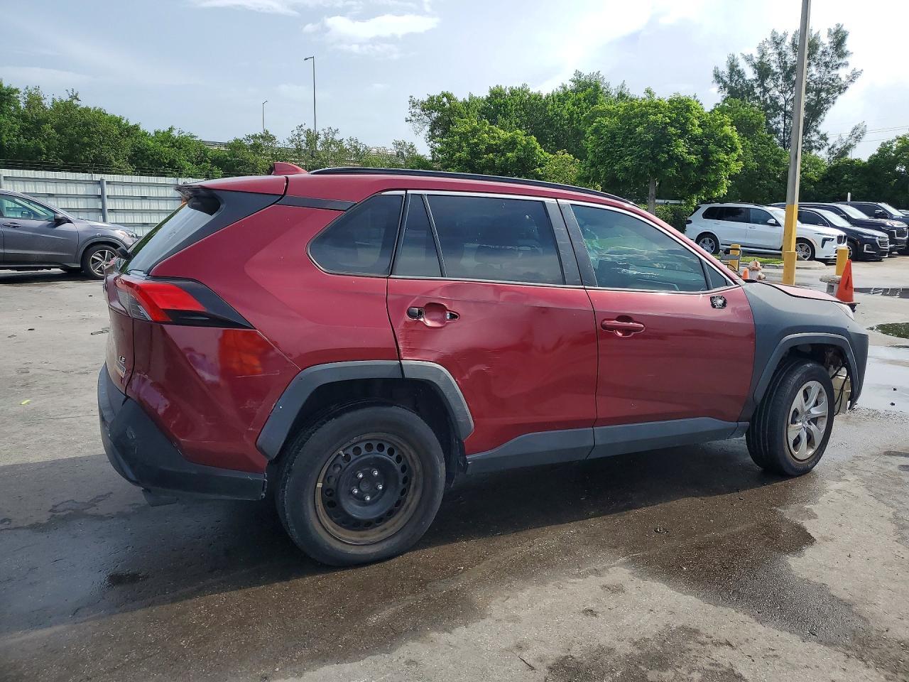 2019 TOYOTA RAV4 LE — Фото 3 из 13