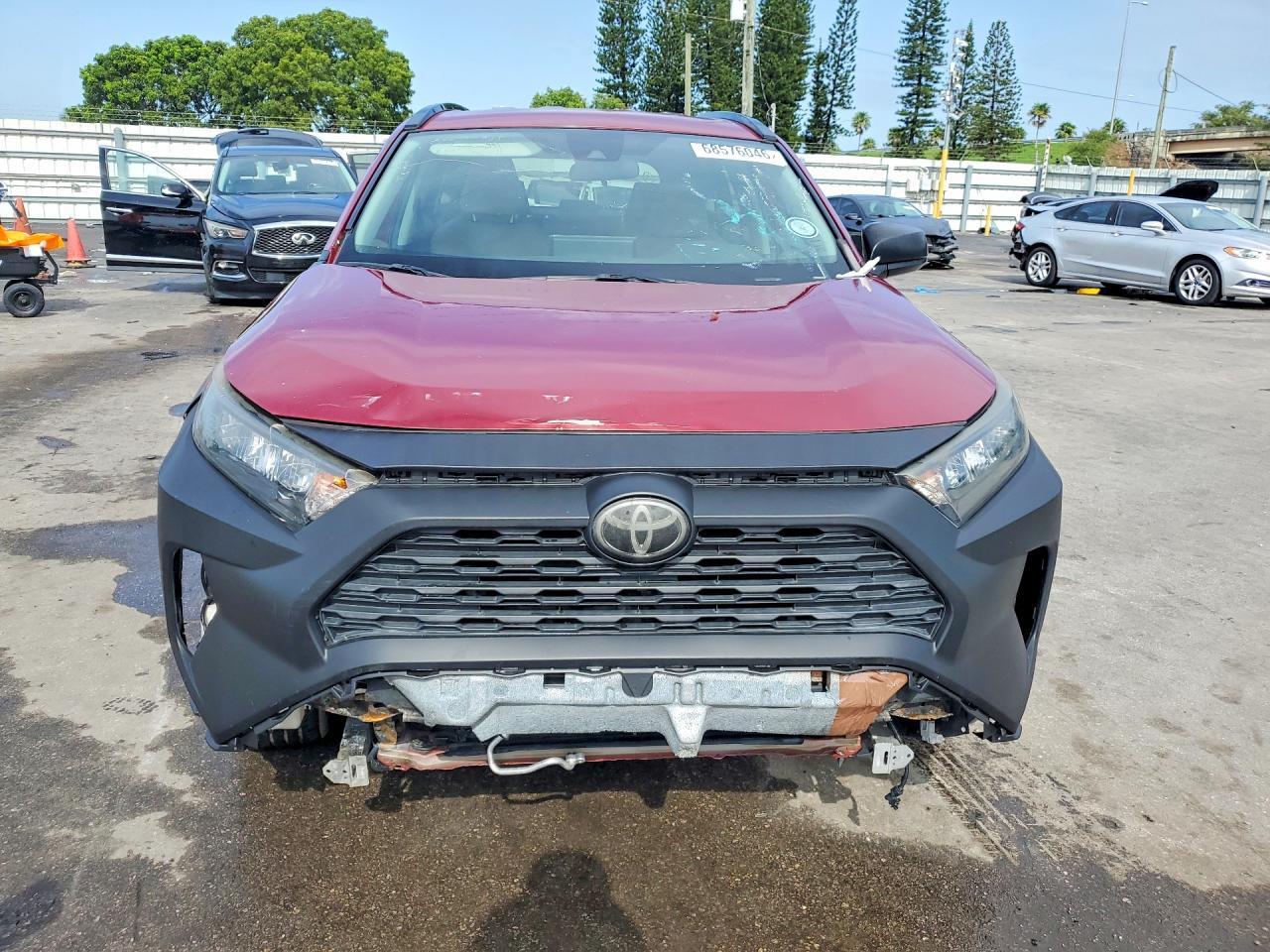 2019 TOYOTA RAV4 LE — Фото 5 из 13