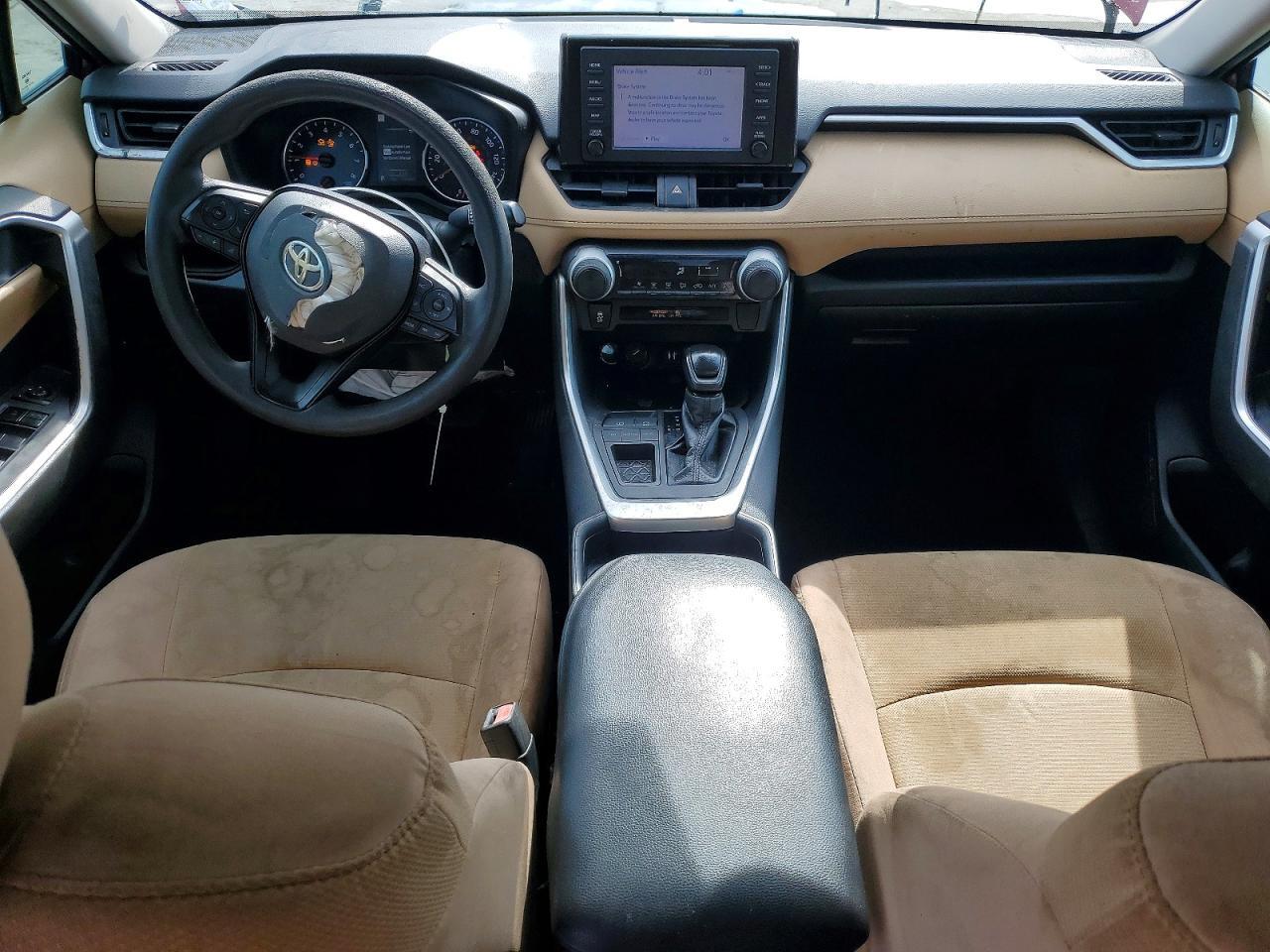 2019 TOYOTA RAV4 LE — Фото 8 из 13